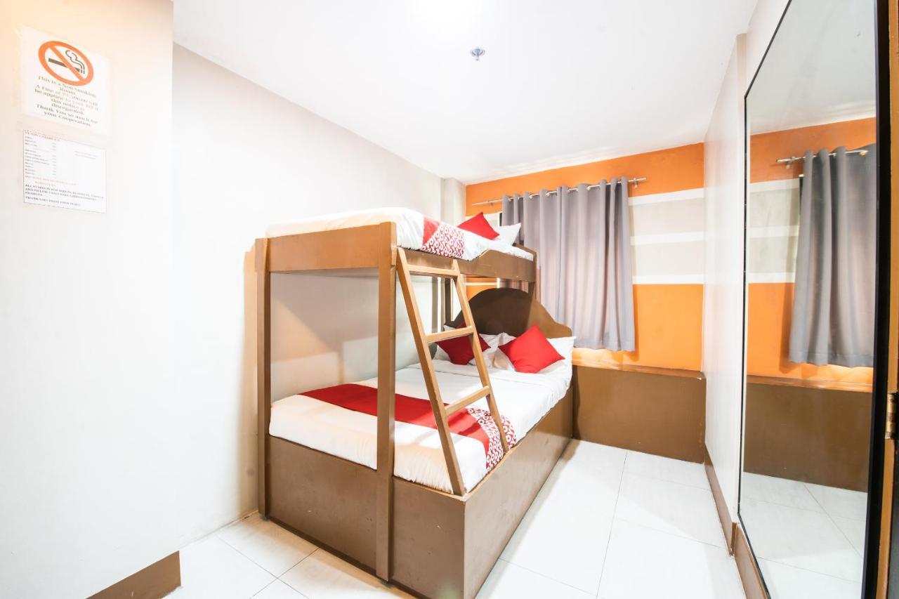 Oyo 475 Pearl Blossom Hotel Manilla Buitenkant foto